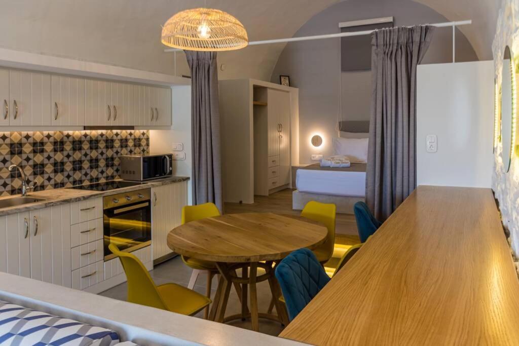 Pera Gyalos Casa Tholari Al Mareヴィラ エクステリア 写真