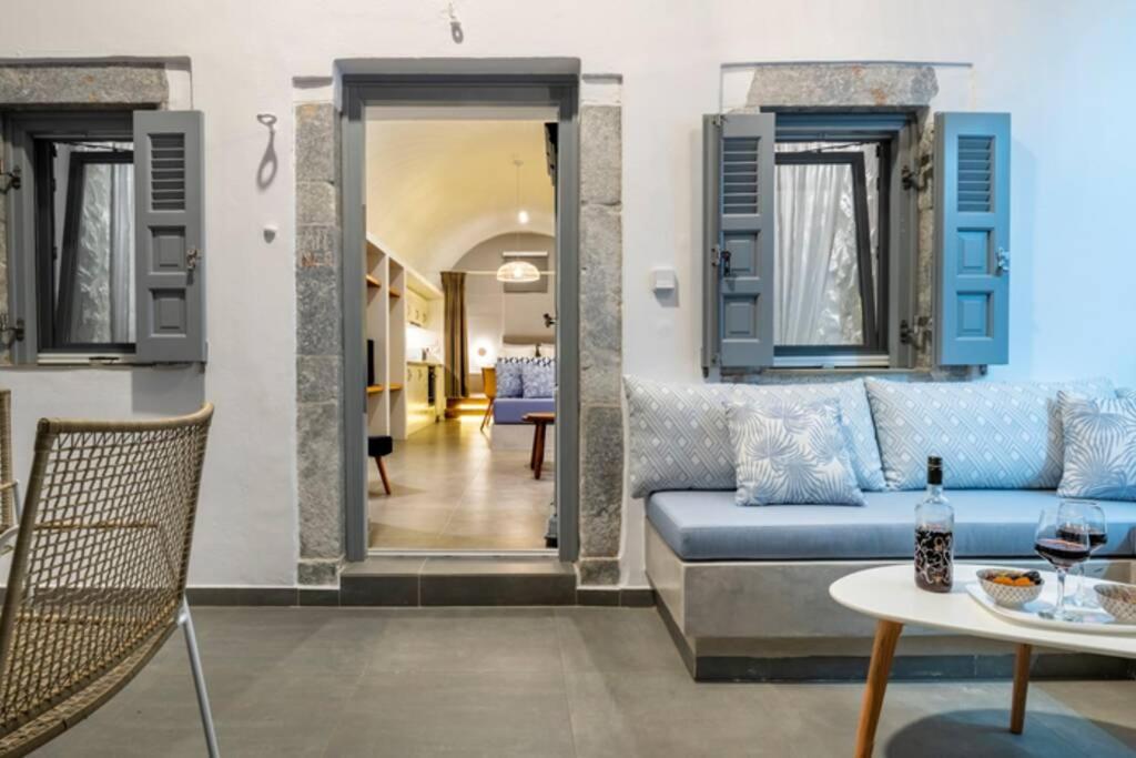 Pera Gyalos Casa Tholari Al Mareヴィラ エクステリア 写真