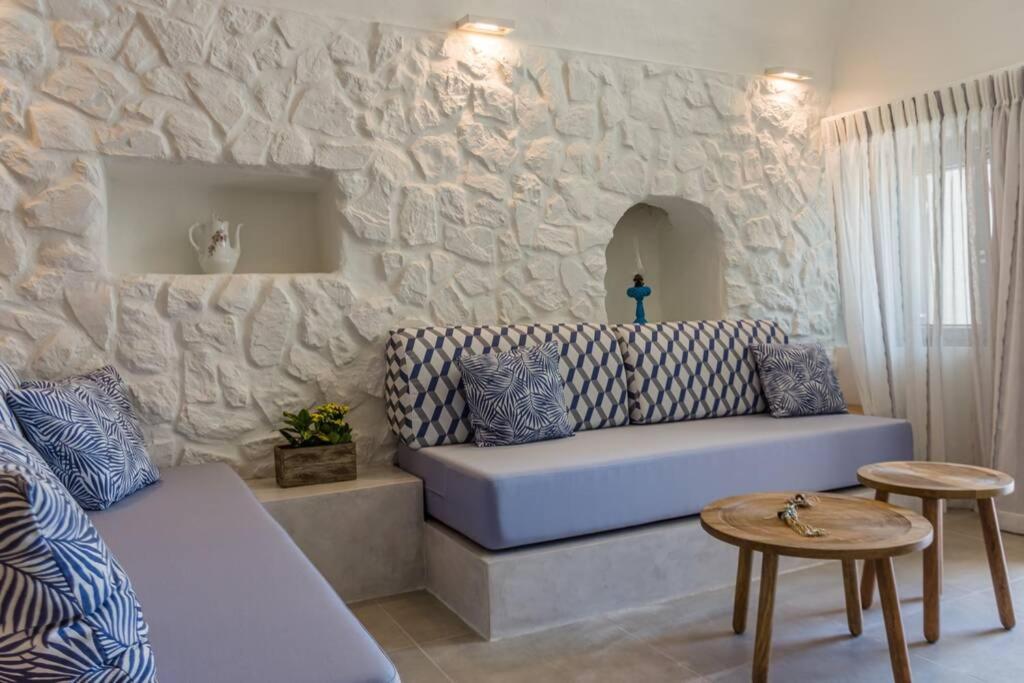 Pera Gyalos Casa Tholari Al Mareヴィラ エクステリア 写真